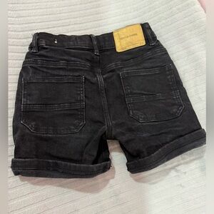Zara baby boy short. Size 18-24 months